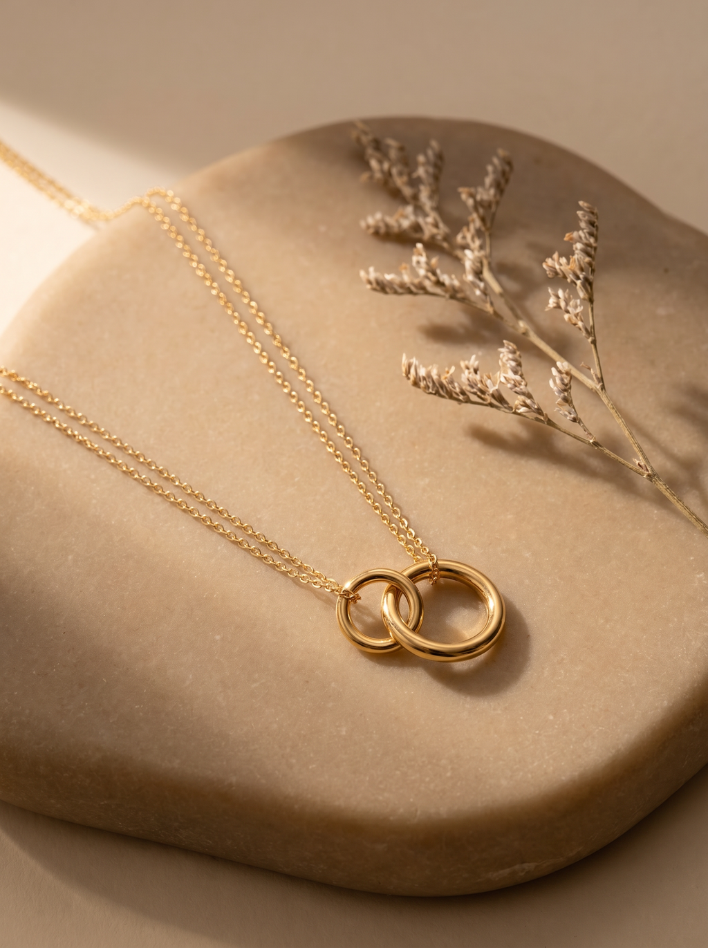 Halo — 18K Gold Pendant Necklace