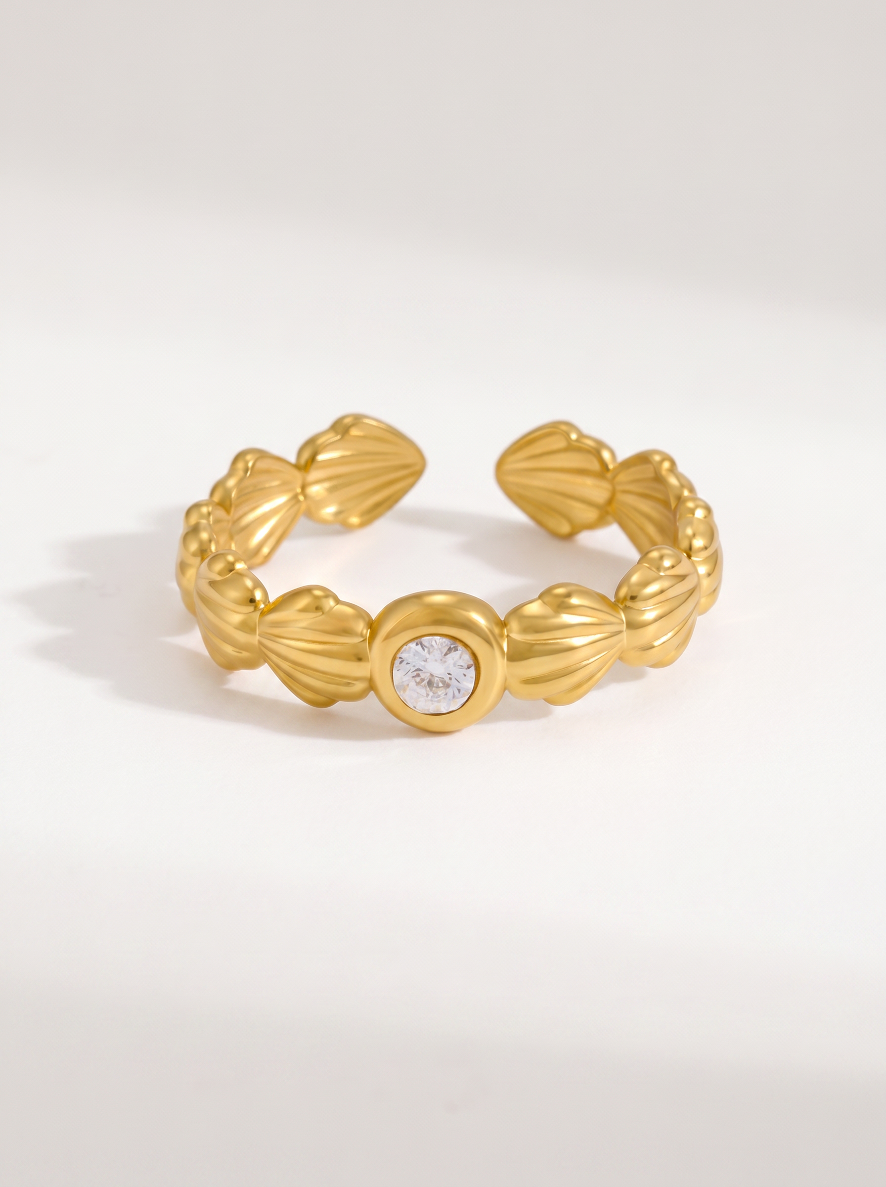 Vega — 18K Ocean Ring Collection