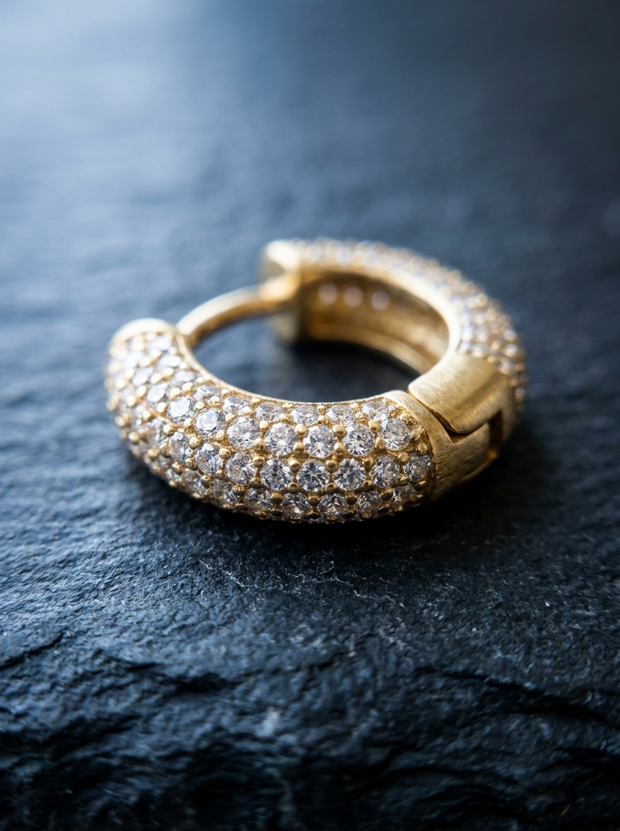 Brio — 18K Gold Pavé Huggie Earrings