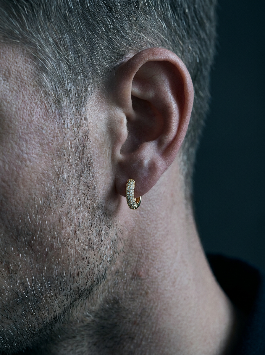 Brio — 18K Gold Pavé Huggie Earrings