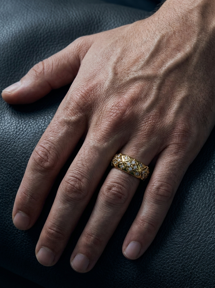 Ravi — 18K Gold Pavé Ring