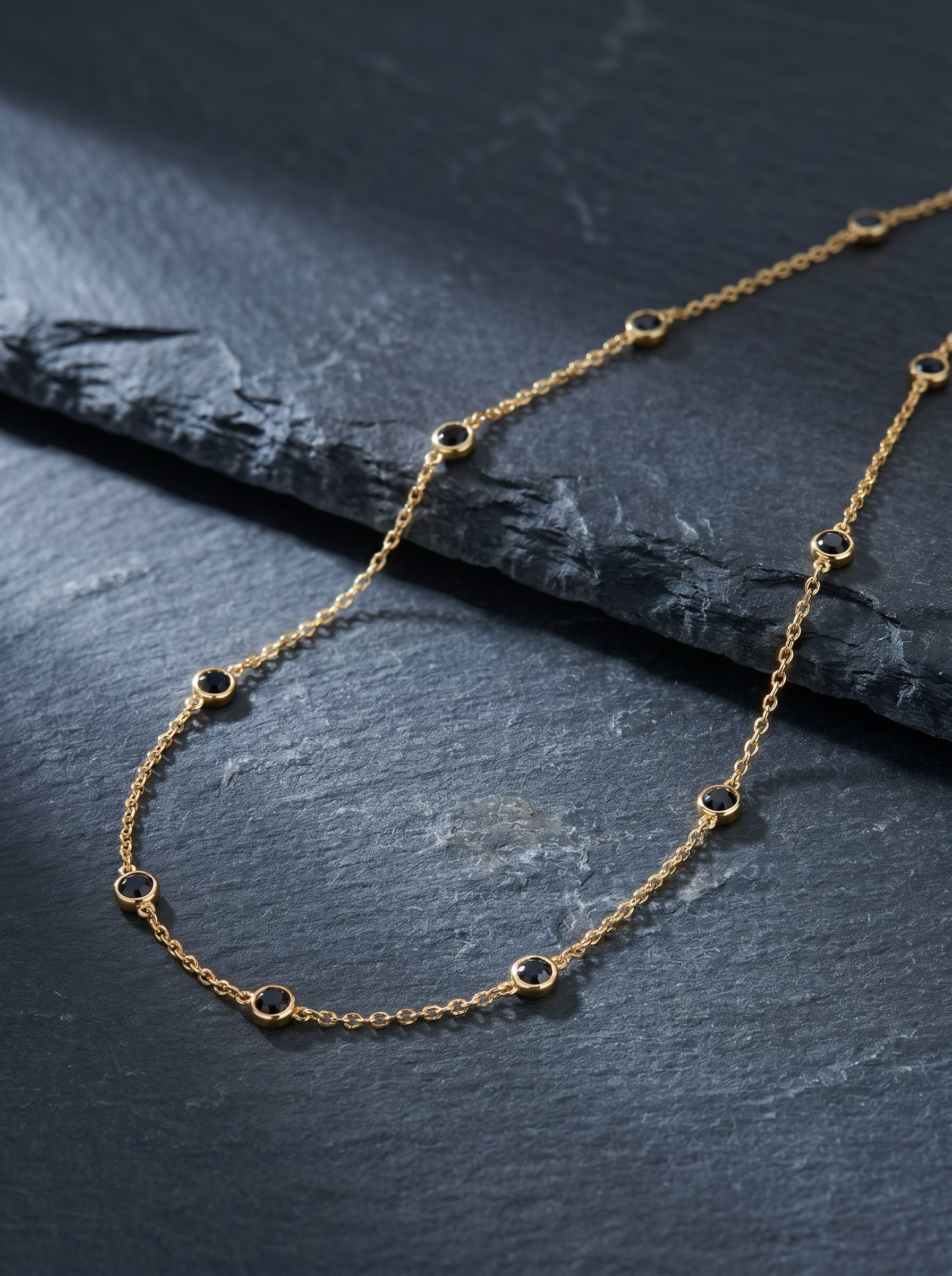 Suie — 18K Black Bezel Necklace
