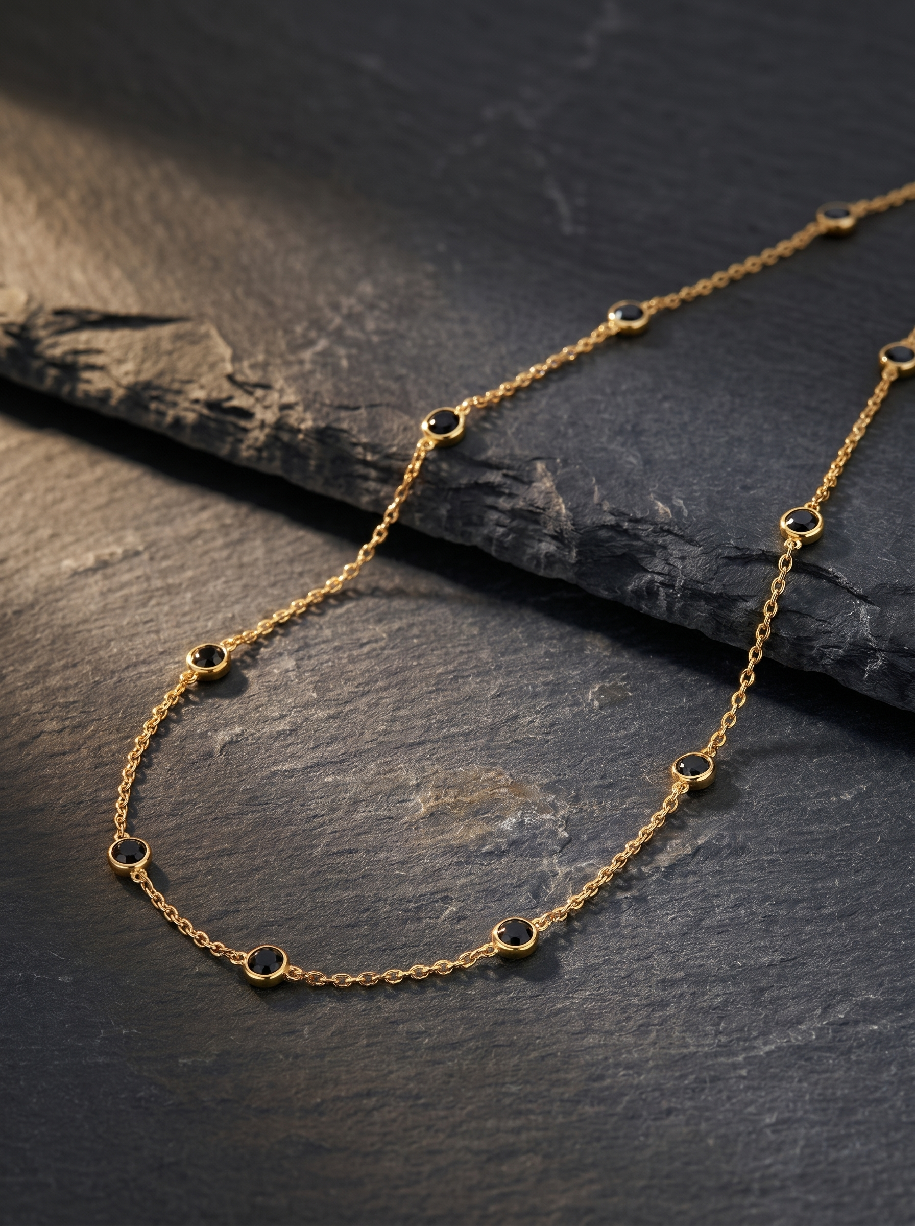 Suie — 18K Black Bezel Necklace