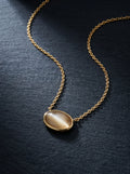 Savone Champagne — Cat-Eye Pendant Necklace