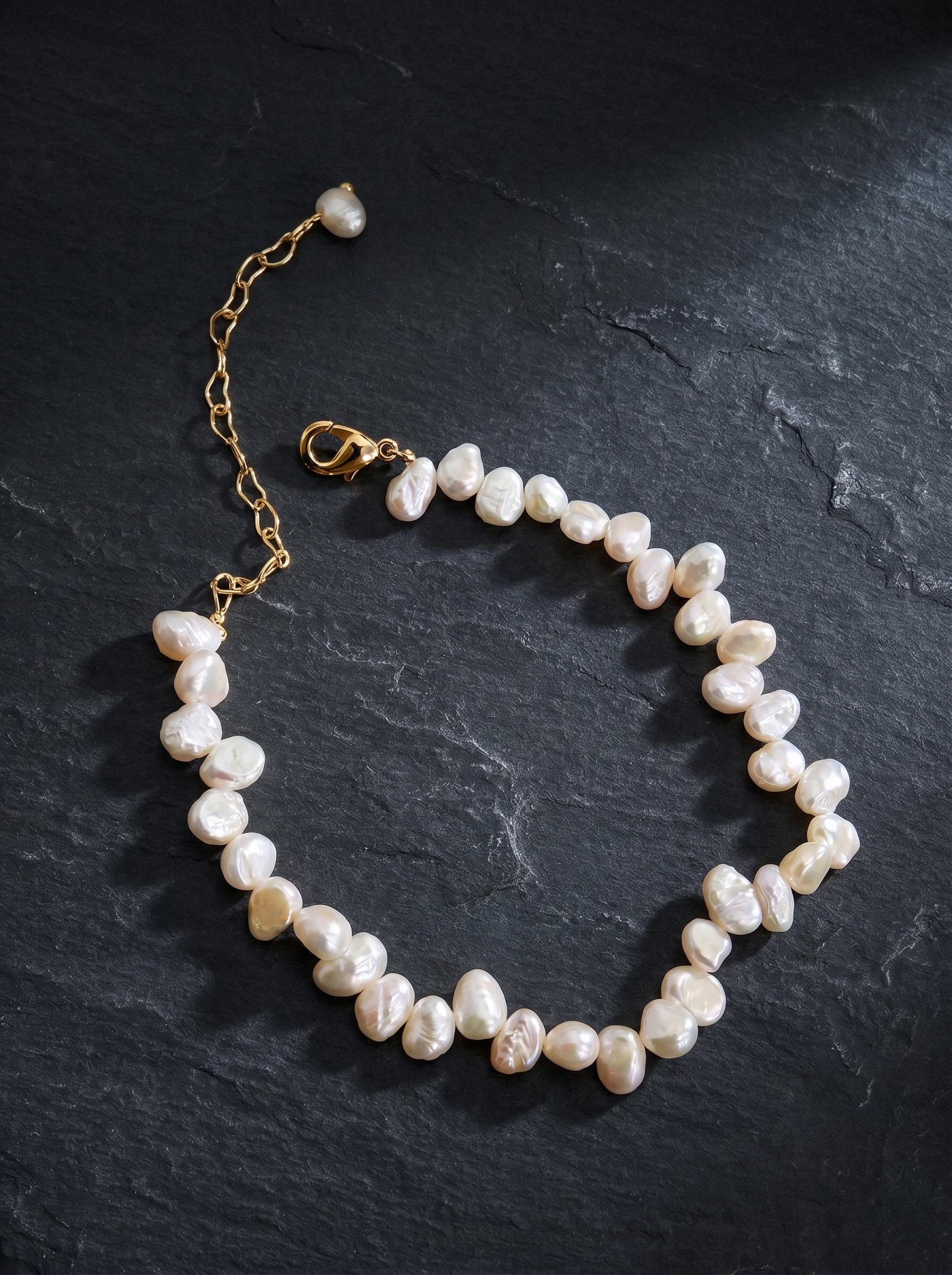Perle — Baroque Pearl Necklace