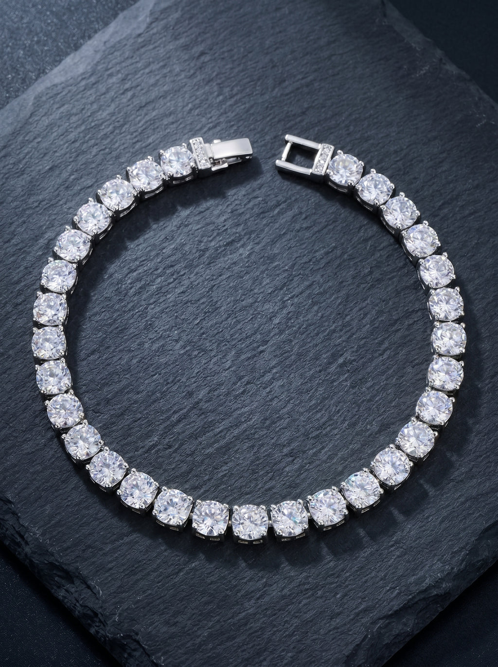 Cristal — 18K White Pavé Tennis Bracelet