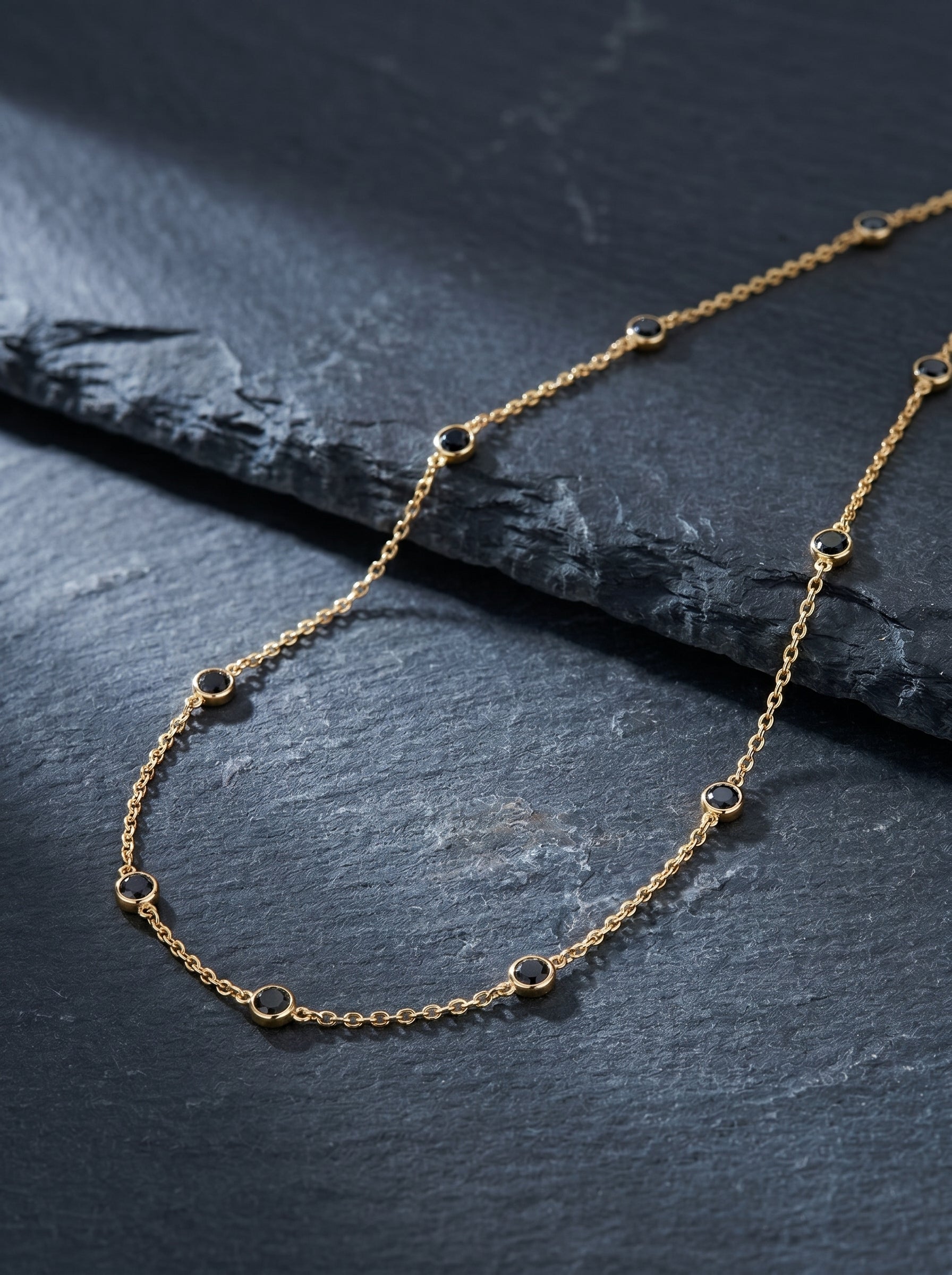 Galet Noir — 18K Black Bezel Bracelet