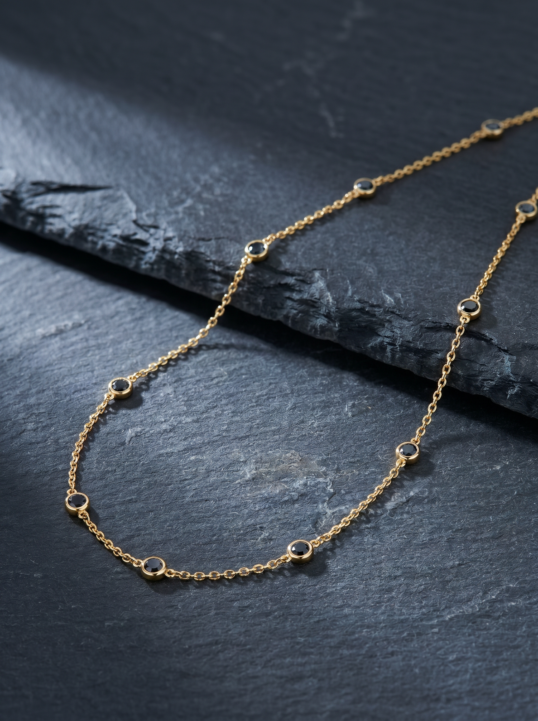 Galet Noir — 18K Black Bezel Bracelet