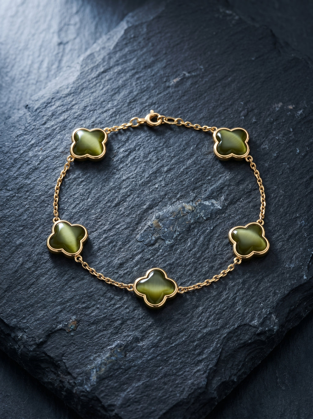 Olive — 18K Olive Clover Bracelet