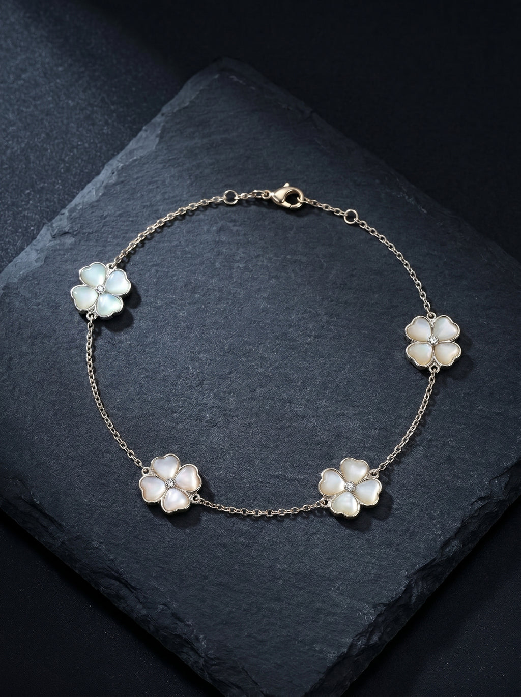 Lait — 18K White Clover Bracelet