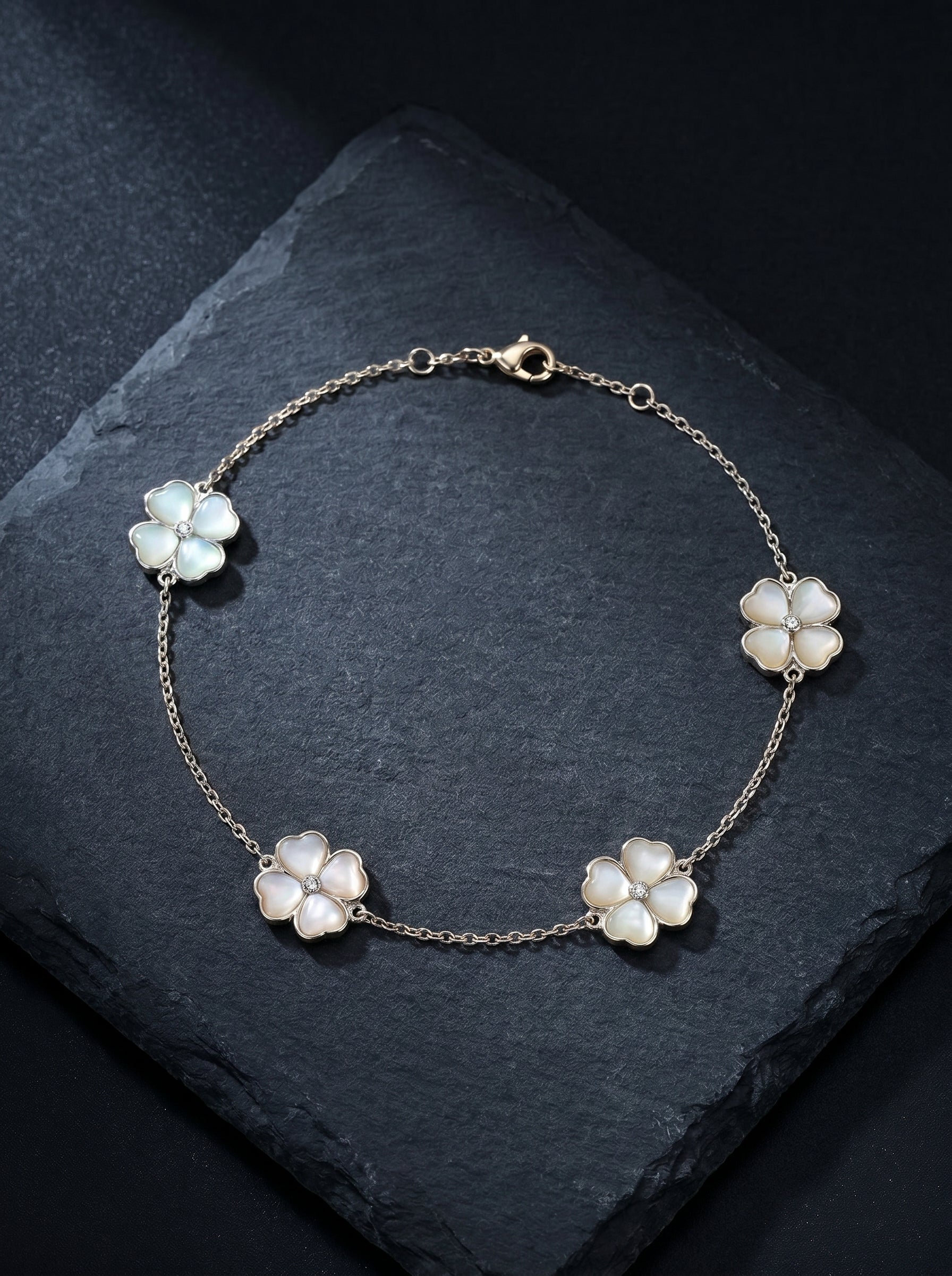 Lait — 18K White Clover Bracelet