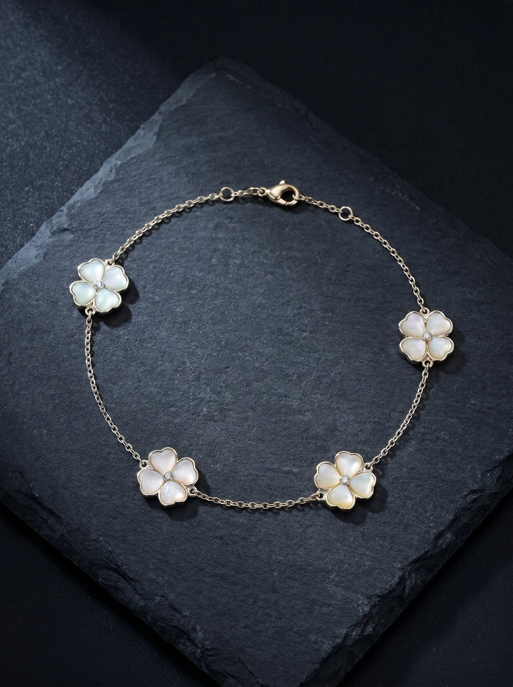 Lait — 18K White Clover Bracelet