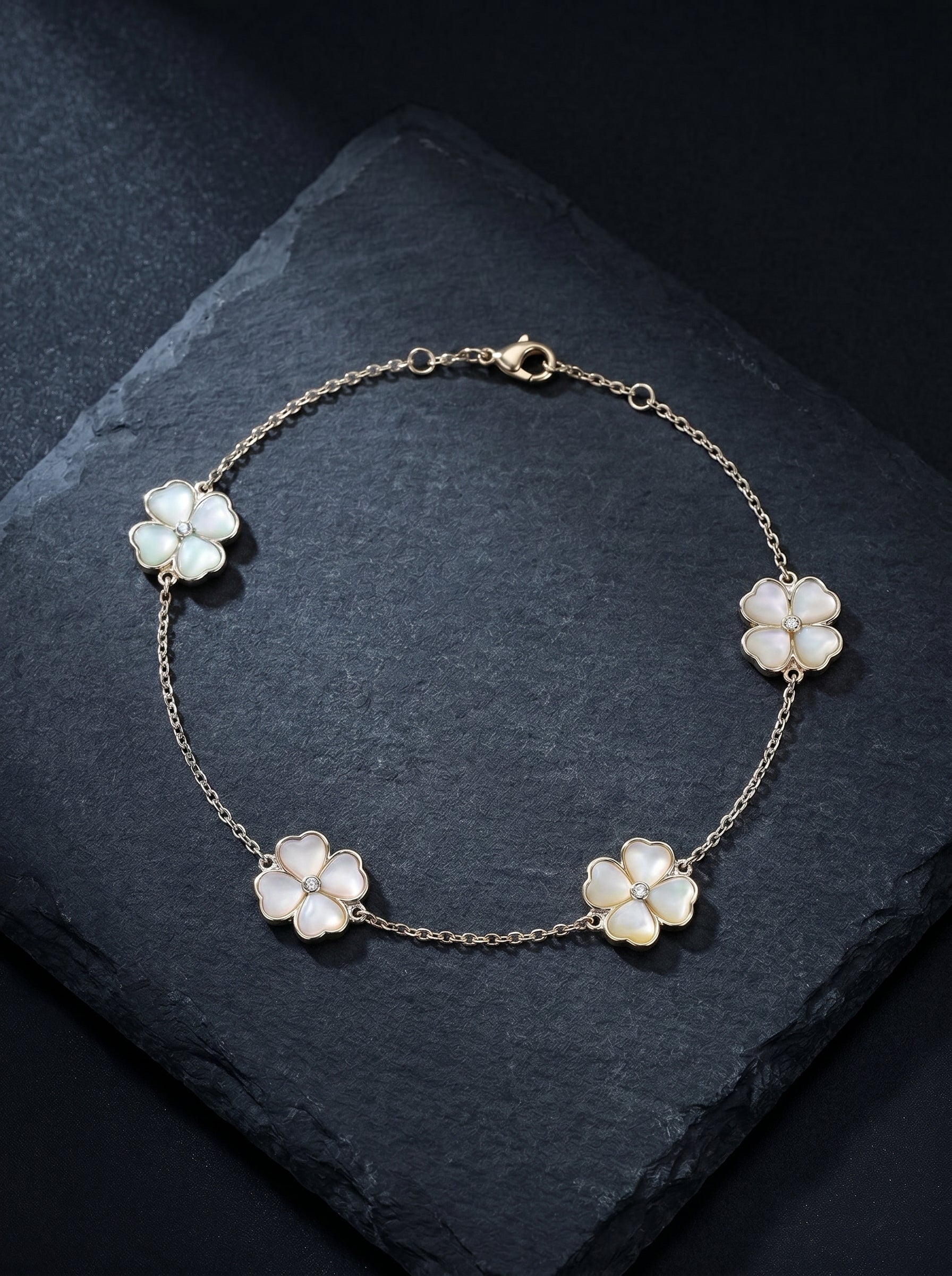 Lait — 18K White Clover Bracelet