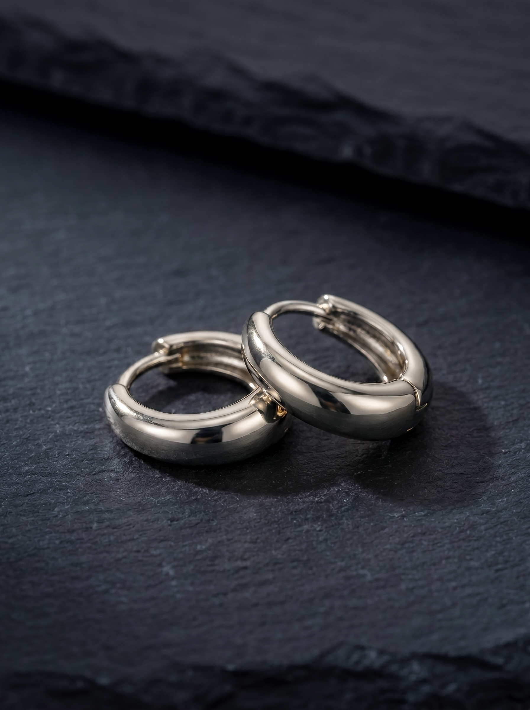 Givre Hoop — 18K White Hoop Earrings