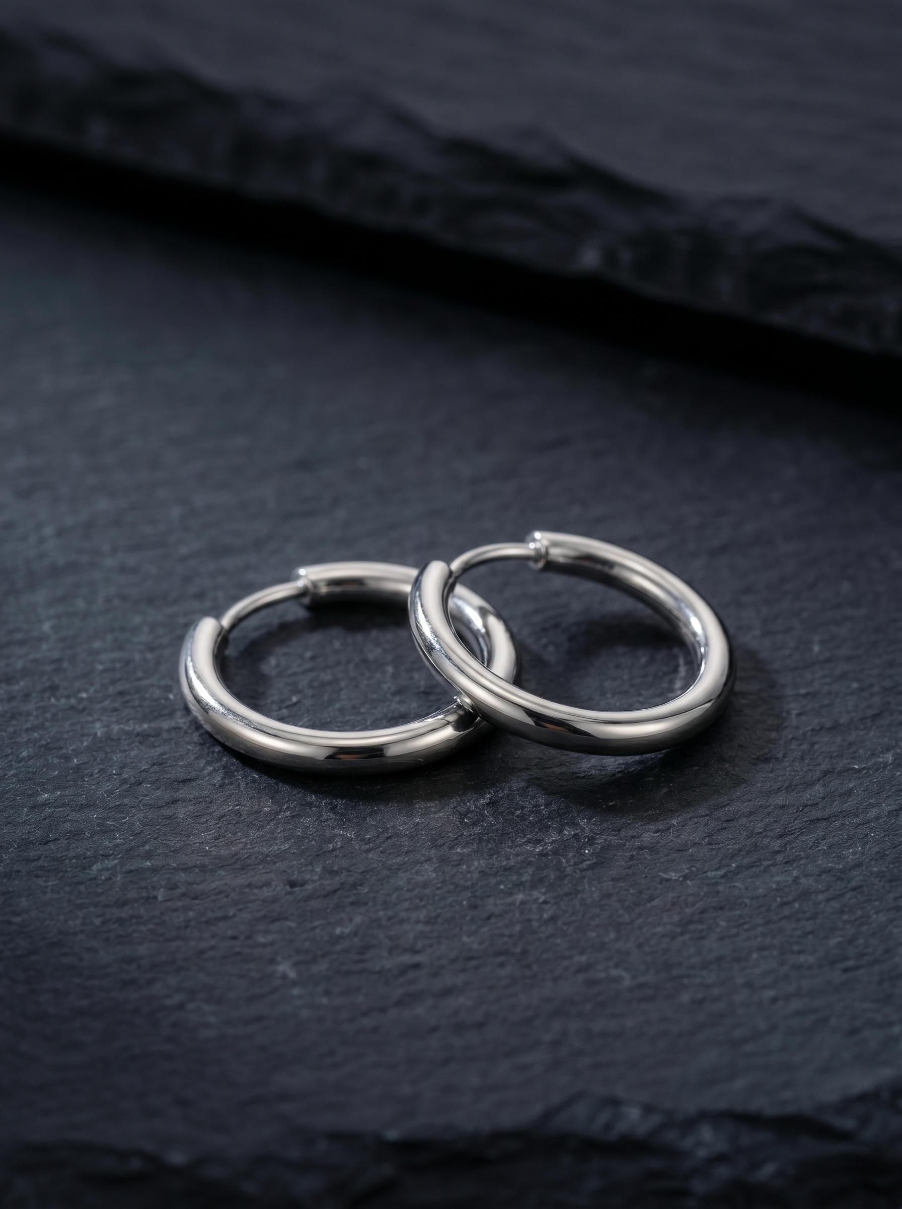 Givre Hoop — 18K White Hoop Earrings