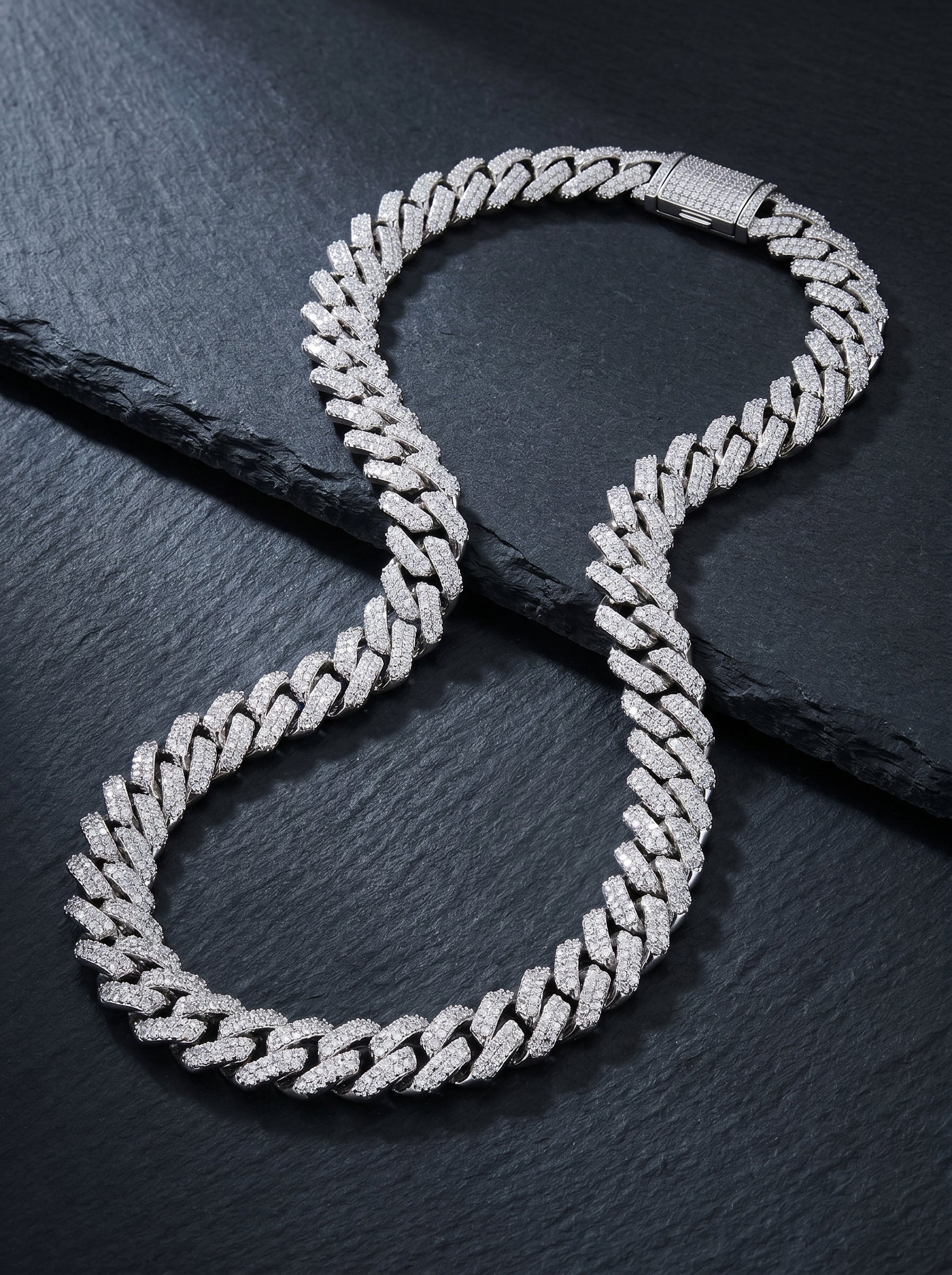 Néige — 18K White Prong Pavé Necklace
