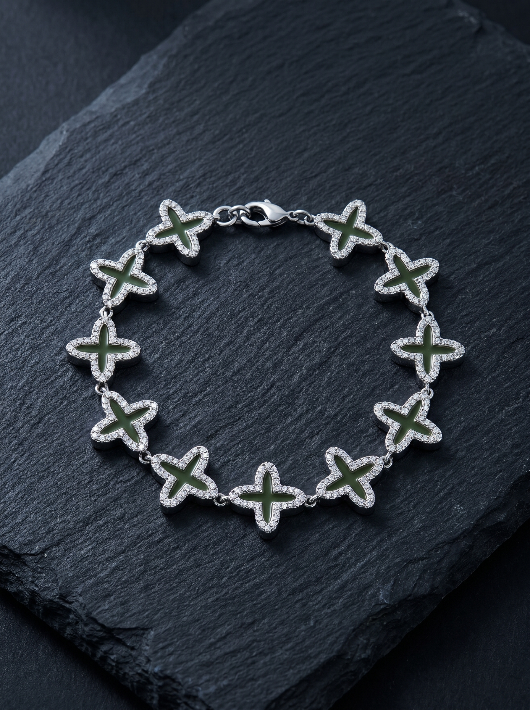 Olive — 18K Olive Clover Bracelet