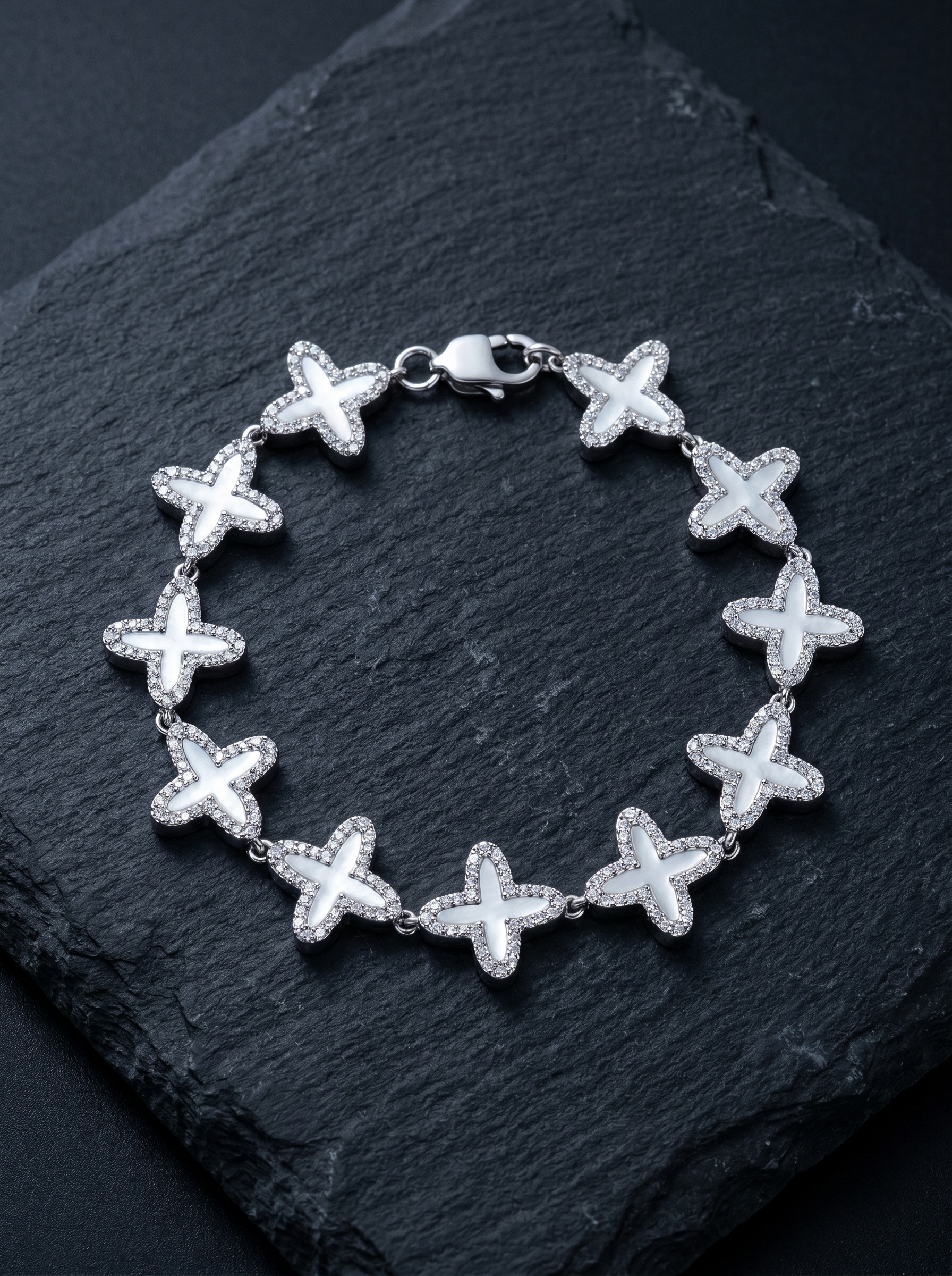 Lait — 18K White Clover Bracelet