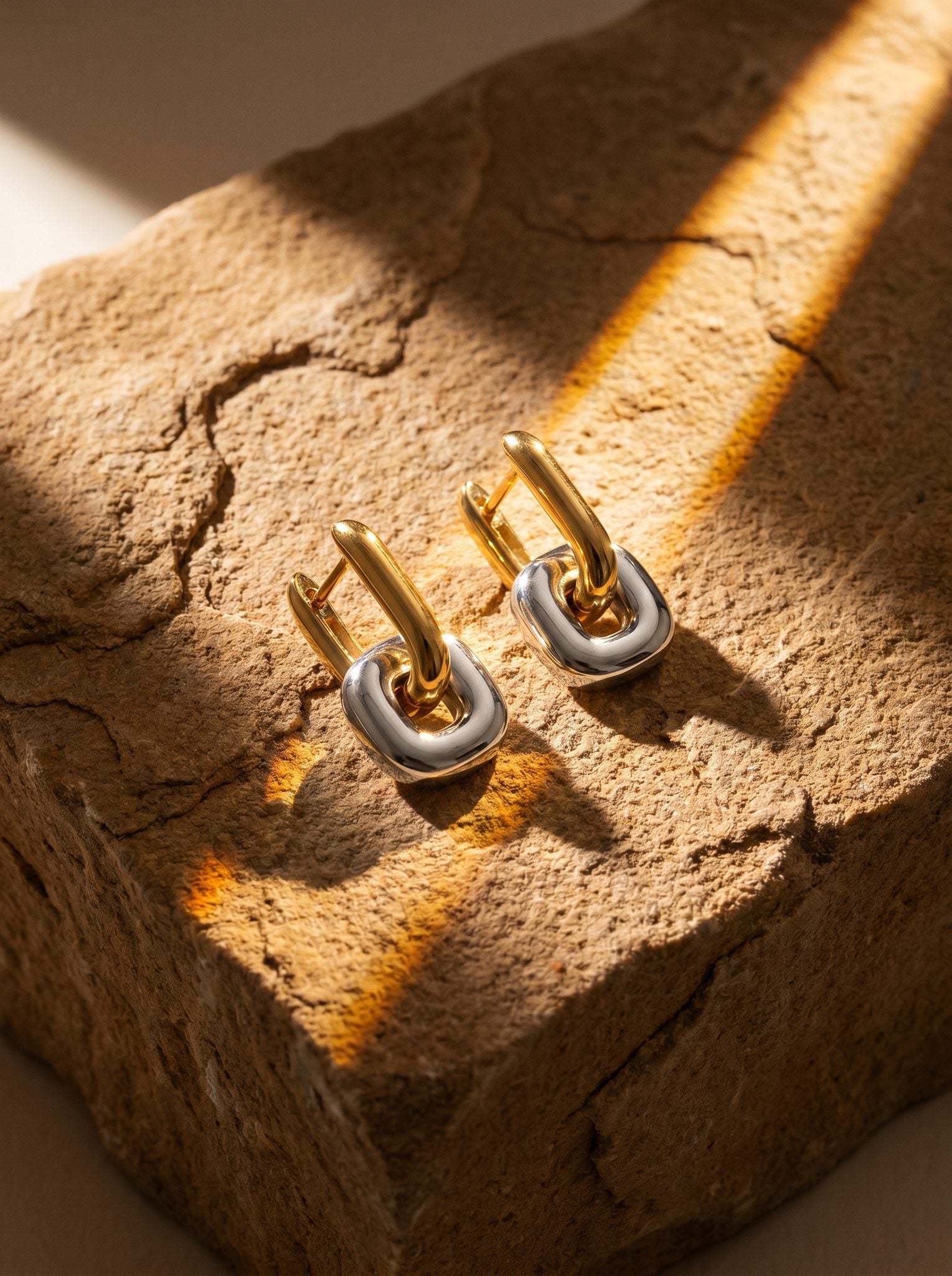 Vela — 18K Two-Tone Geometric Earrings